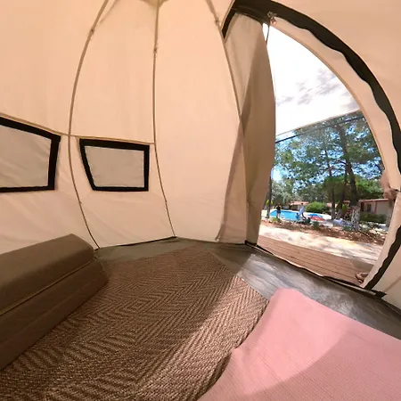 Azmakbasi Hotel Kultak